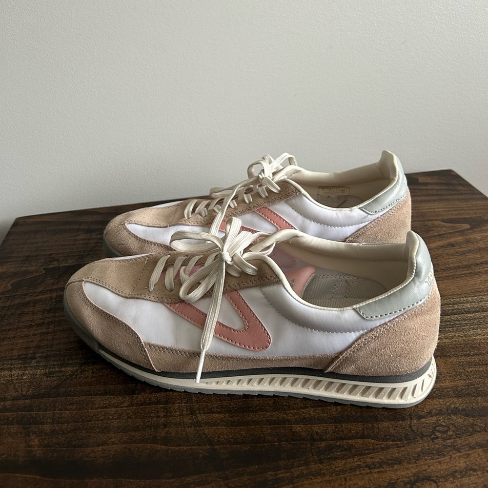 Tretorn Women's Rawlins Casual Lace-Up Sneakers, Size 10.